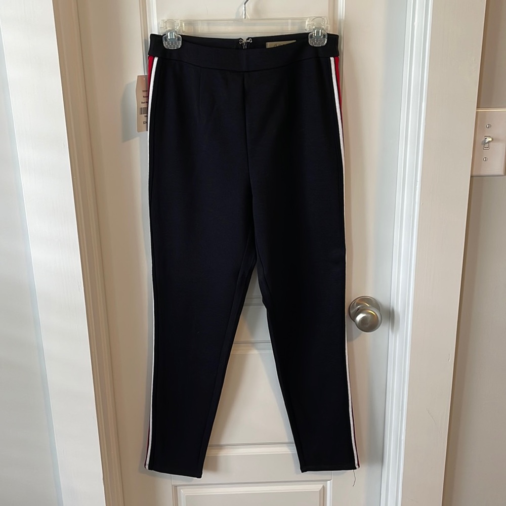 Dress-up High waisted trousers with red stripe